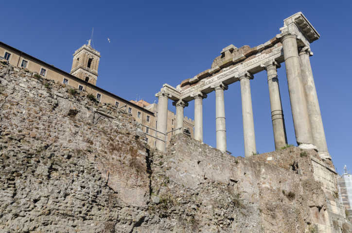 37 - Italia - Roma - Foro Romano - templo de Saturno
